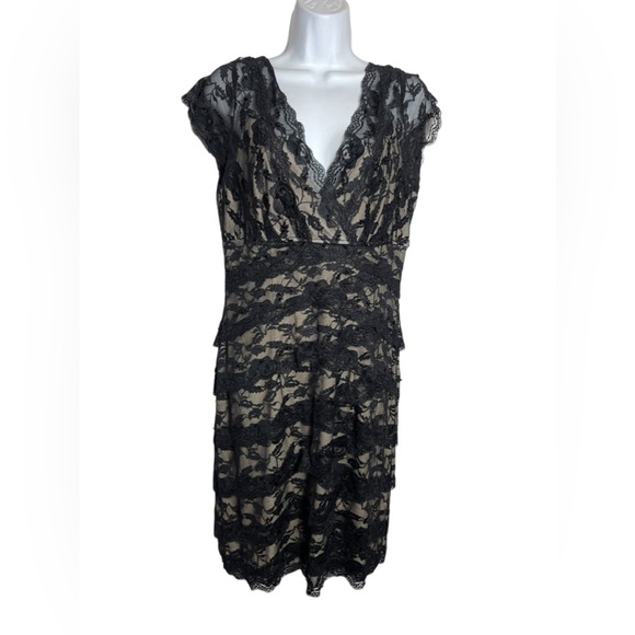 JS Collections Dresses & Skirts - JS Collections dress size 10 black lace elegant cocktail dress PERFECT 🖤